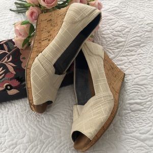 TOMS Wedges